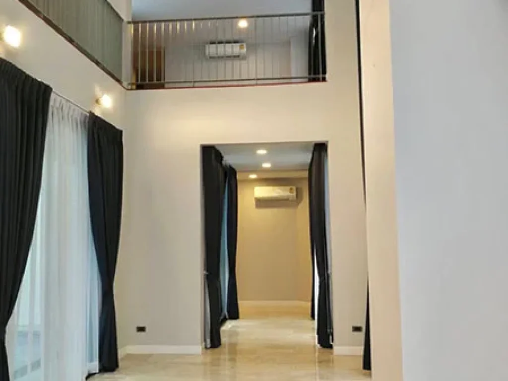 บ้านเดี่ยวหลังใหญ่ 6ห้องนอน สำหรับพักอาศัย ให้เช่าในย่านพร้อมพงษ์ Single House 6Bedrooms with private pool in Prompong