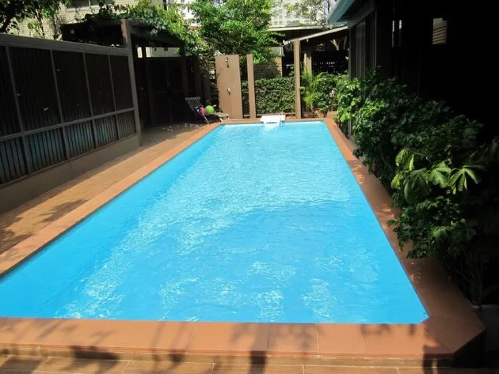 บ้านเดี่ยว สำหรับพักอาศัย ให้เช่าในย่านพร้อมพงษ์ For Rent Single House with private pool in Prompong