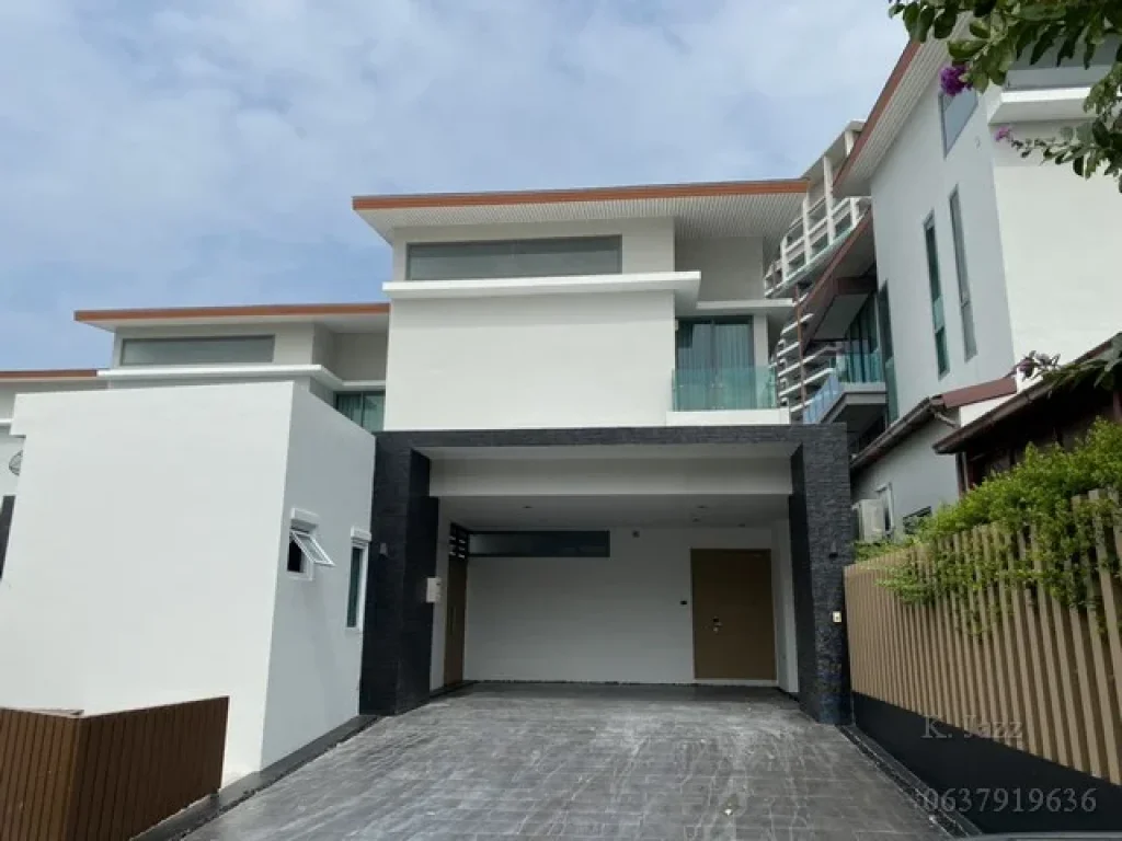 SALE Pool villa beach front chonburi 5 bed 6 rest 500 sqm