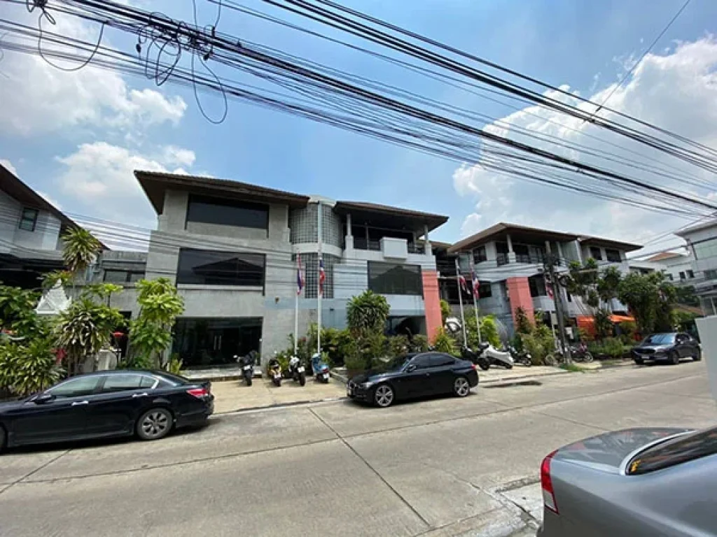 ขายด่วน อาคารแฝด 2ตึก ทาวน์ อิน ทาวน์ Urgent sale 2 Twin BuildingsTown In Town