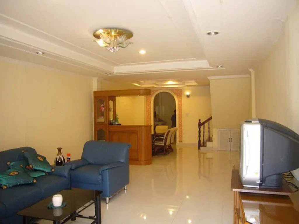 ให้เช่า ทาวน์เฮ้าส์ 3ห้องนอน เพื่ออยู่อาศัย ย่านพัฒนาการ Town House 3BR in Pattanakarn For Residence