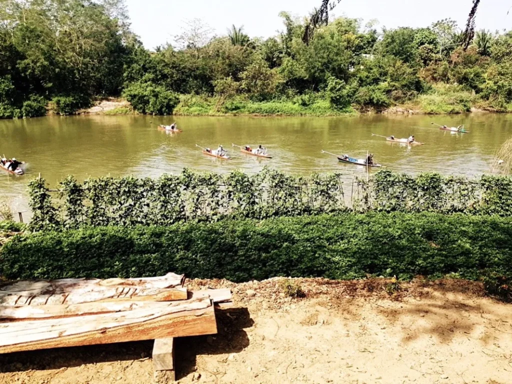 ที่ดินสวย บรรยากาศดี ริมแม่น้ำปราจีนบางปะกง มีพื้นที่เป็นชายหาดส่วนตัว