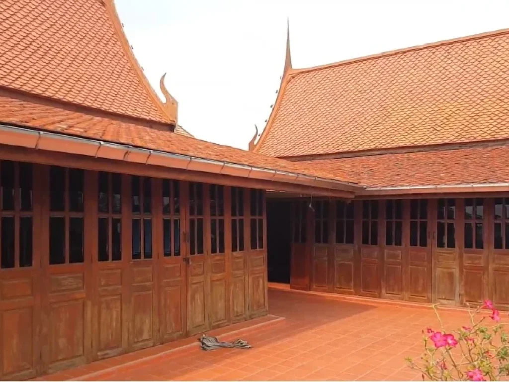 ขายที่ดินพร้อมบ้านทรงไทยคู่ ติดแม่น้ำเจ้าพระยา จปทุมธานี