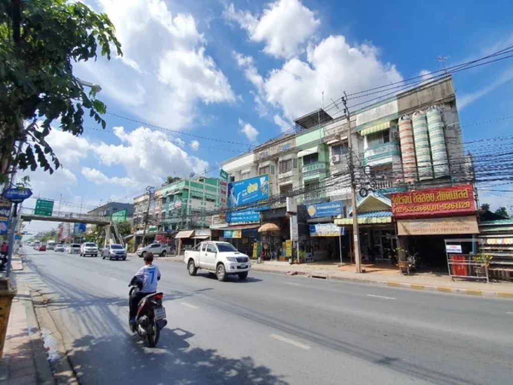 ให้เช่า อาคารพาณิชย์ ติดถนนสายไหม ตรงข้ามตลาดวงศกร ถนนสายไหม เขตสายไหม กรุงเทพมหานคร