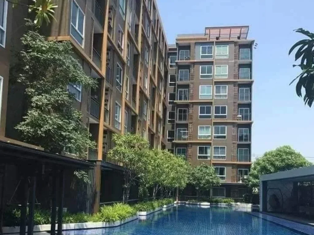 Metro Luxe Kaset condo