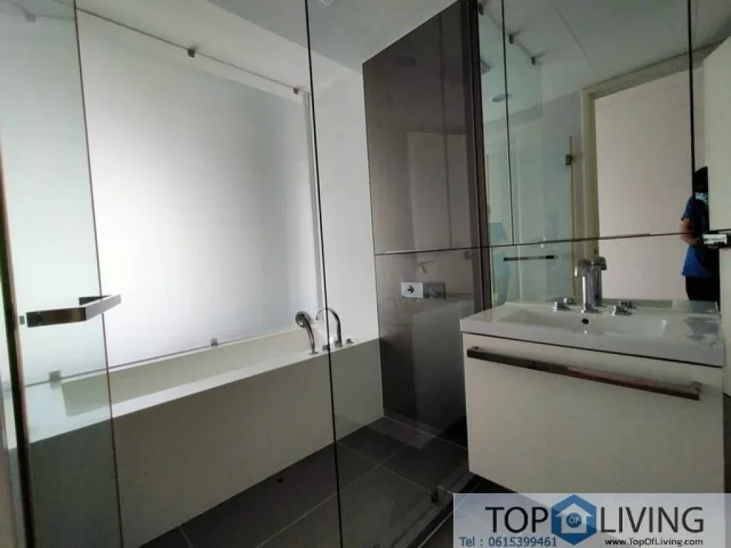 ForRent condo 185 Rajadamri near BTS Rajadamri ready to move in