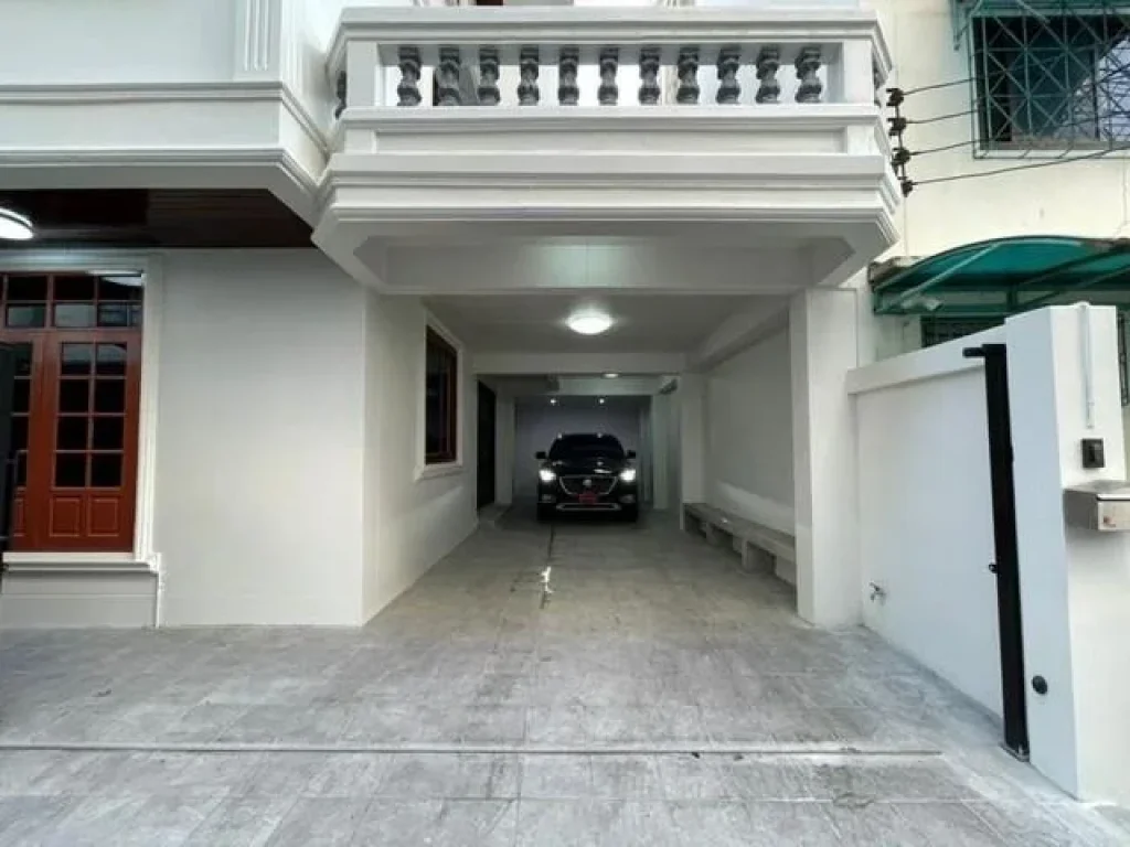 For Rent ให้เช่าบ้านเดี่ยว 3 ชั้น ซอยเจริญนคร 34 บ้านสวย ทำเลดีมาก ใกล้ Icon Siam อยู่อาศัย หรือ Home Office