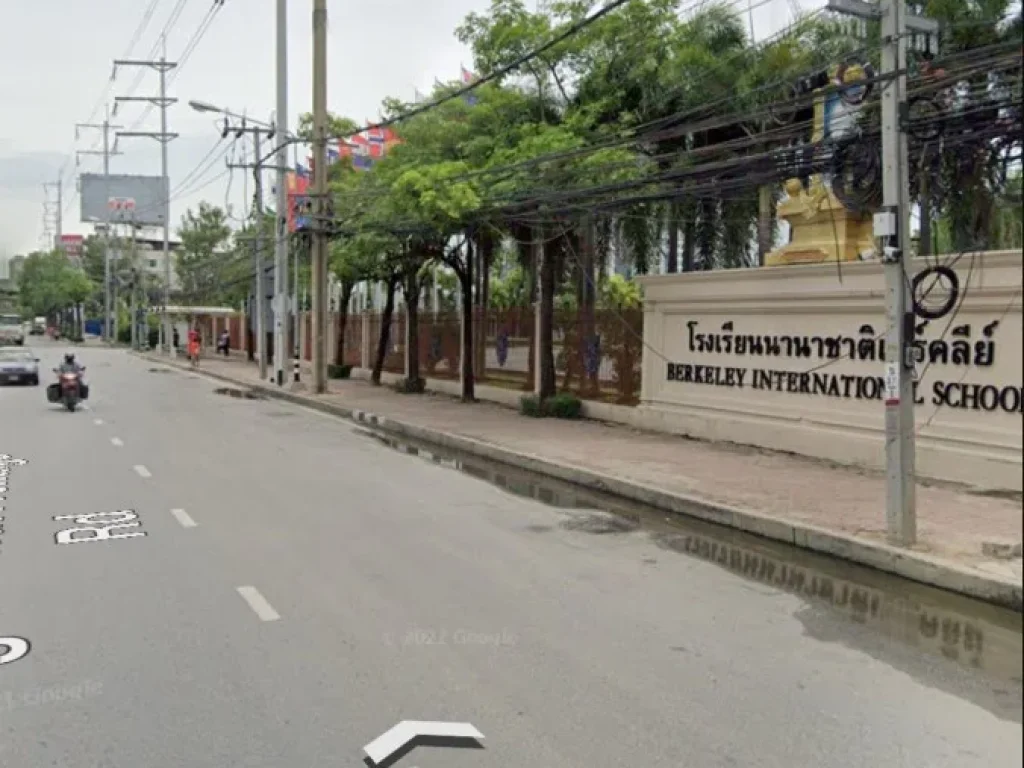 ขายอาคารพาณิชย์ Bangkok Mall 3 คูหา 4 ชั้นครึ่ง ริมถนนบางนา - ตราด