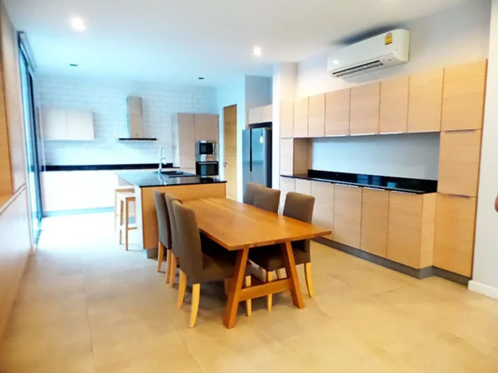 บ้านเดี่ยวสไตล์โมเดิร์น พร้อมสระว่ายน้ำ ใกล้ BTS ทองหล่อ Modern Single house with pool closed BTS Thonglor