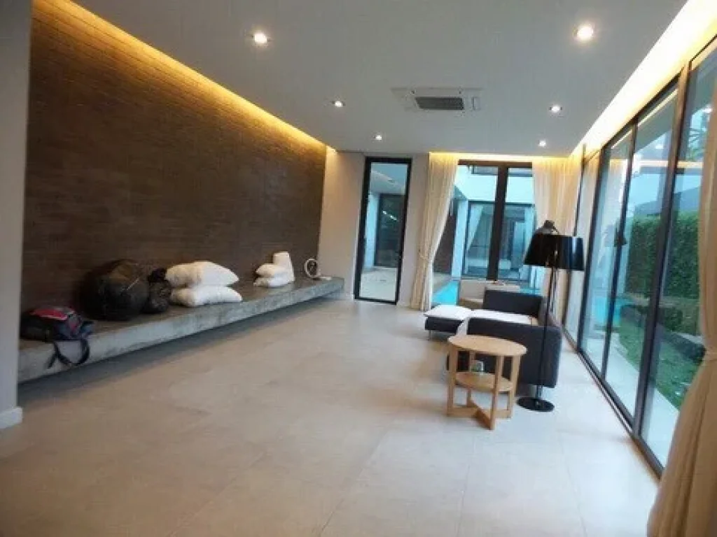 บ้านเดี่ยวสไตล์โมเดิร์น พร้อมสระว่ายน้ำ ใกล้ BTS ทองหล่อ Modern Single house with pool closed BTS Thonglor