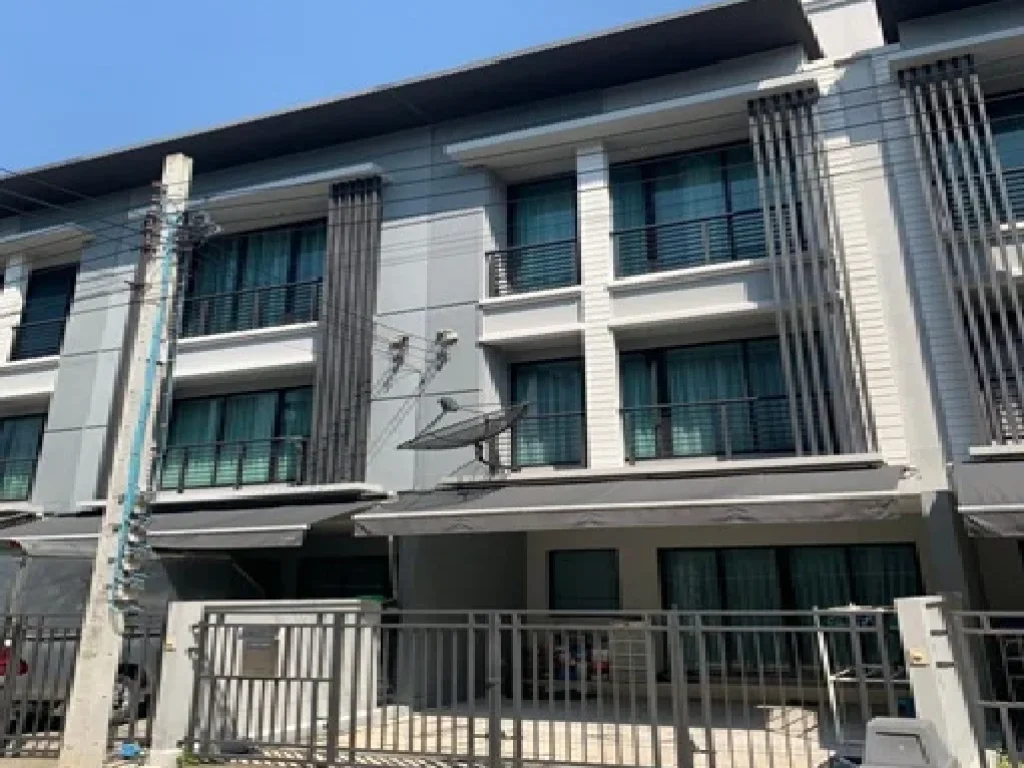 For Rent ให้เช่าทาวน์โฮม 3 ชั้น หมู่บ้าน บ้านกลางเมือง รัตนาธิเบศร์ ซอยเลี่ยงเมืองนนทบุรี 10