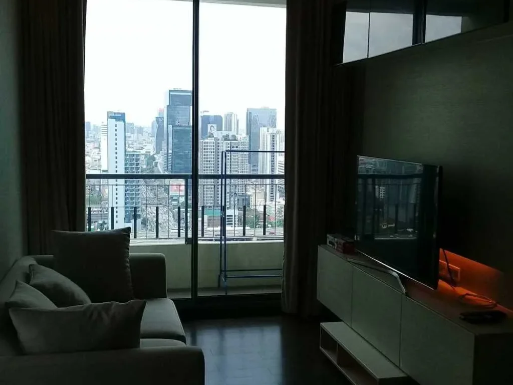 Q asoke เพชรบุรีตัดใหม่ 2 Bed 1 bath ชั้น 34 เฟอร์ครบ มีระเบียง พร้อมอยู่