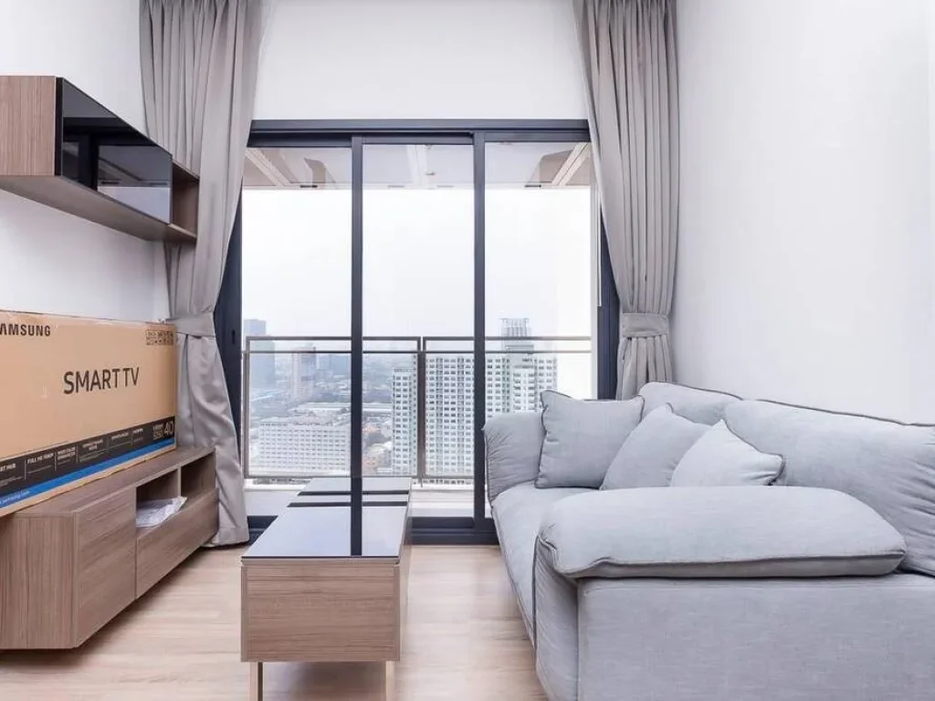 CONDO FOR RENT THE LINE PHAHOL-PRADIPAT ห้องใหม่ ตกแต่งพร้อมเข้าอยู่