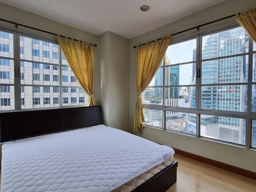 ให้เช่า Citi Smart Condo Sukhumvit 18 for rent ซิติ้ สมาร์ท สุขุมวิท 18 175sqm 3ห้องนอน มีห้องแม่บ้าน ชั้นสูง BTS Asoke คุยได้ค่ะ