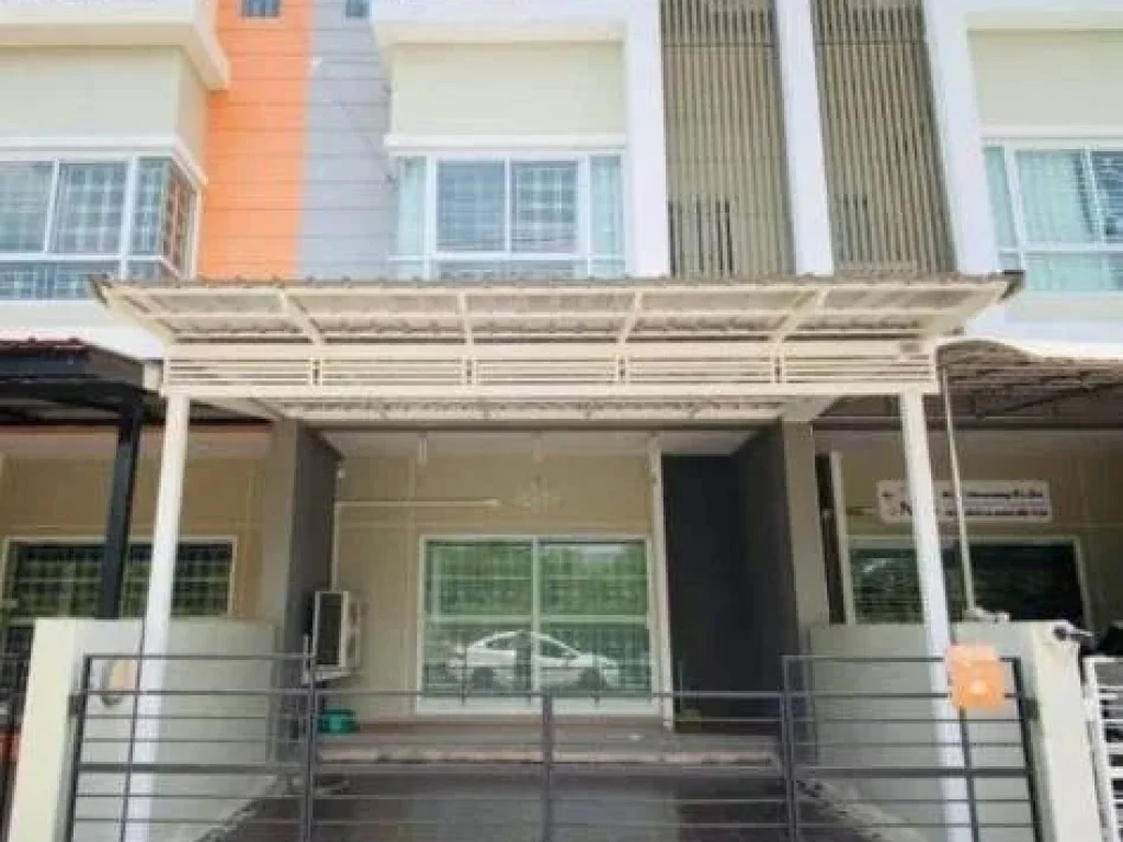 For Rent ให้เช่าทาวน์โฮม 3 ชั้น โครงการ นลิน อเวนิว ซอยรามฯ 138