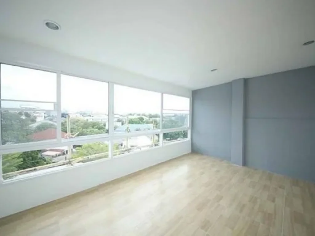 For Rent ให้เช่าอาคารพาณิชย์ 5 ชั้น พื้นที่รวม 600 ตารางเมตร ริมถนนศรีวรา ย่านทาวน์อินทาวน์