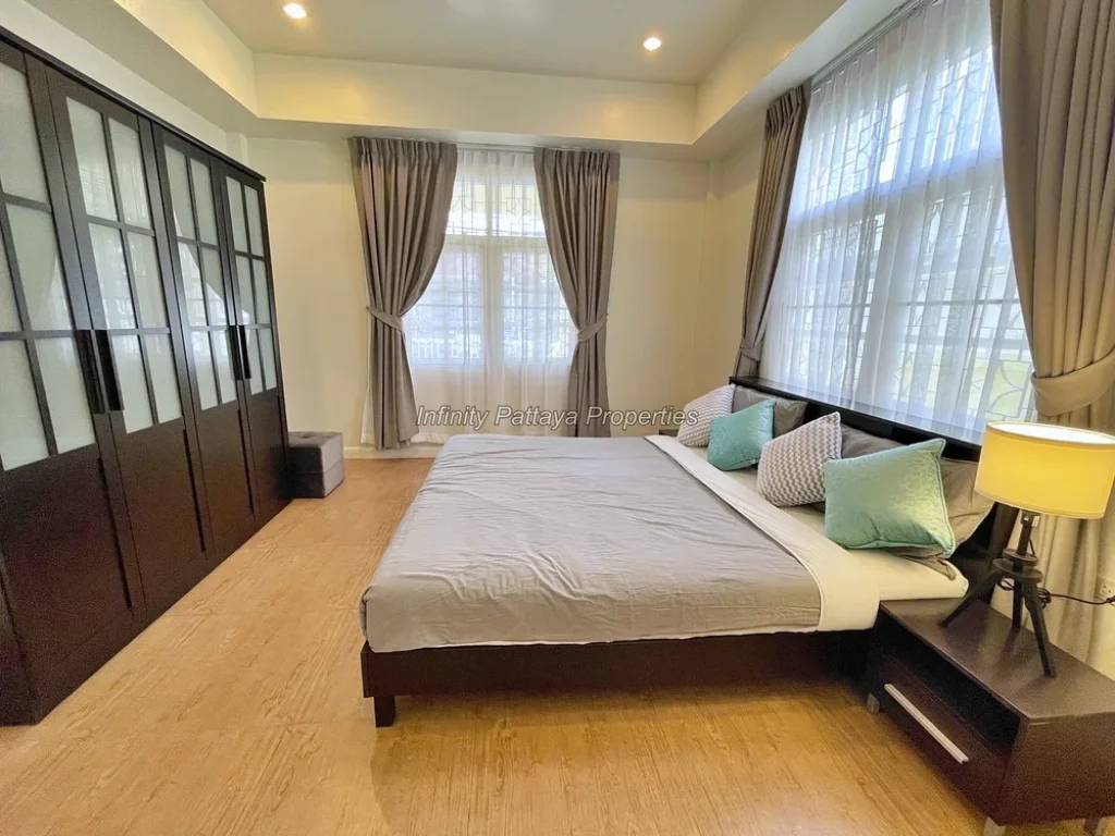 บ้านแฝดตกแต่งสวย มีพื้นที่สวน พัทยากลาง 2ห้องนอน Detached house 2 bedrooms Central Pattaya