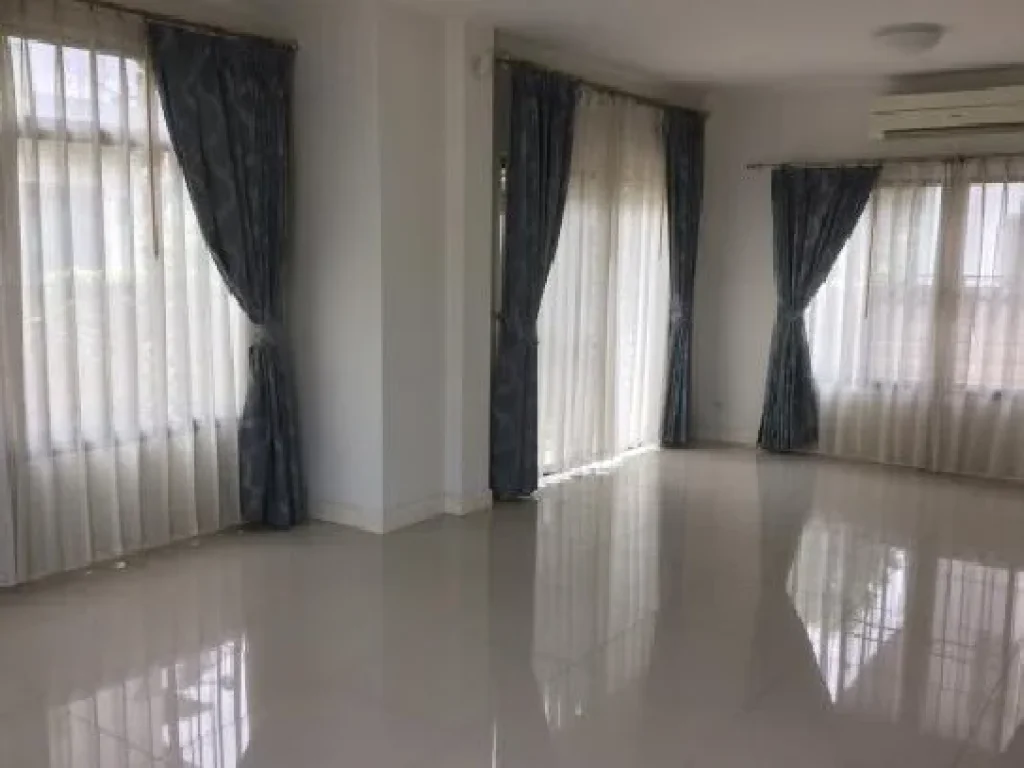 For Rent ให้เช่าบ้านเดี่ยว 2 ชั้น หมู่บ้านสราญสิริ พหลโยธิน-สายไหม บ้านสวยมาก ตกแต่งพร้อม เฟอร์ฯบางส่วน แอร์ 4 เครื่อง อยู่อาศัยเท่านั้น