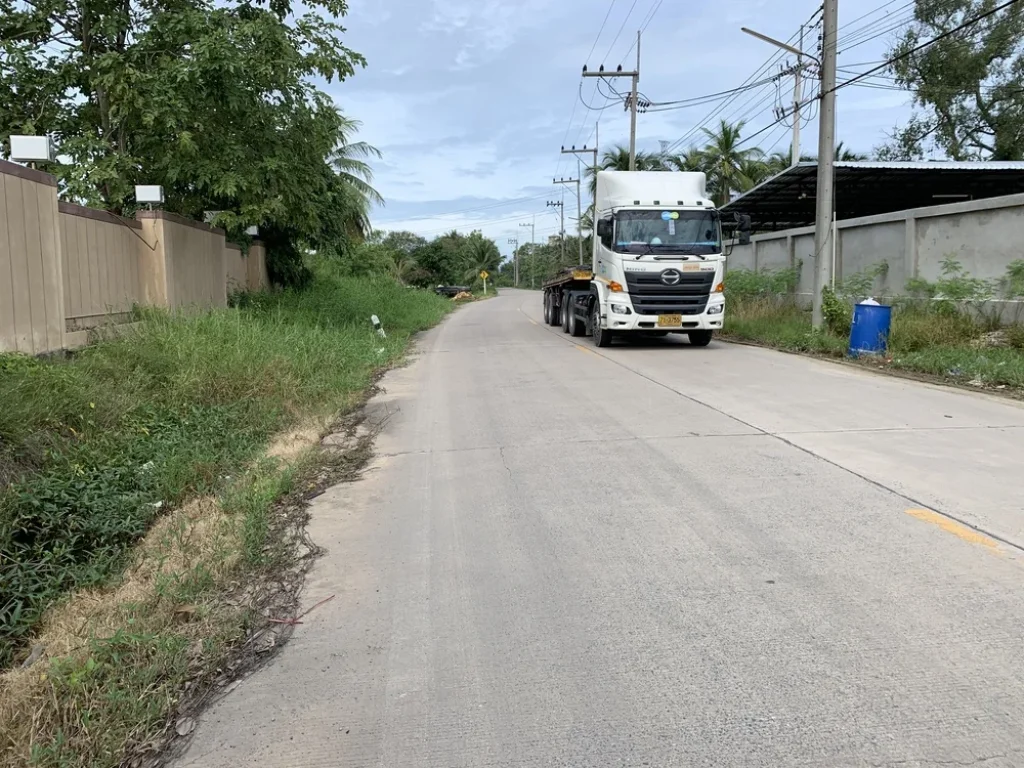 ขายที่ดินใกล้ถนนพระราม2อยู่ติดนิคมอุตสาหกรรมสมุทรสาคร