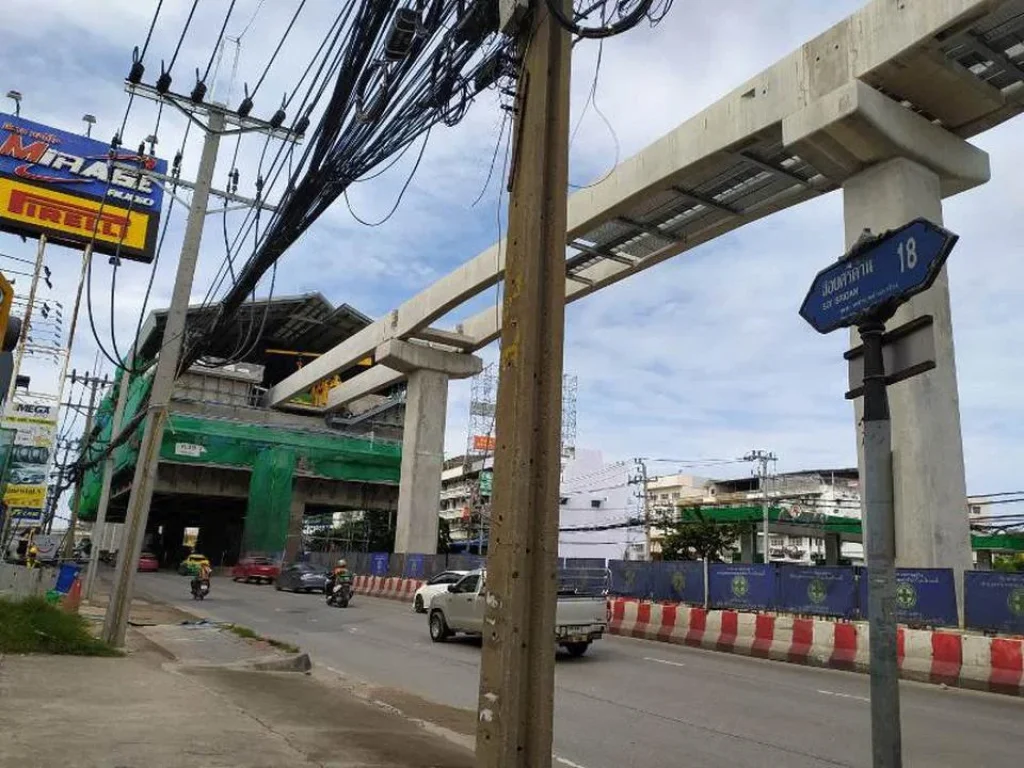 ให้เช่าที่ดินเปล่า 100 ตรว ซอยศรีด่าน18 ห่างรถไฟฟ้าใต้ดิน 300 เมตร ทำสัญญายาวได้