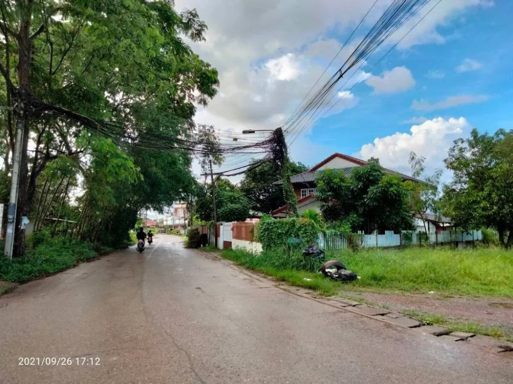 ขายที่ดินเปล่า ติดถนน 12ไร่ ตรงข้าม รพหนองบัวลำภูวิวภูเขาสวยมาก