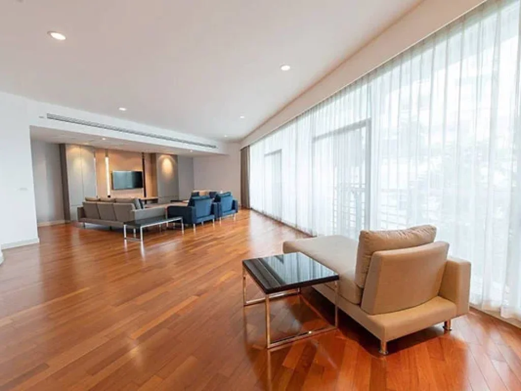 ให้เช่า คอนโดใหม่ 5 ห้องนอน สาทร Rent 5 Bedroom Penthouse Unit at Sathorn