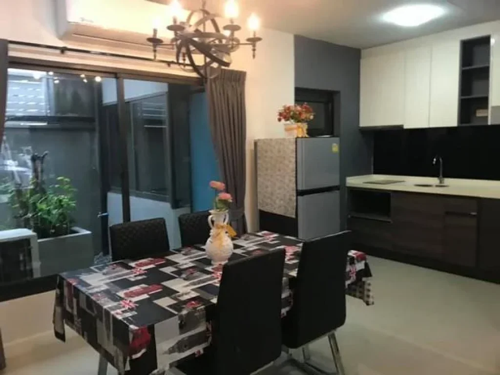 ให้เช่าทาวน์โฮม 3 ชั้น fully furnished หมู่บ้านPlex บางนา ติดถนนบางนา-ตราด