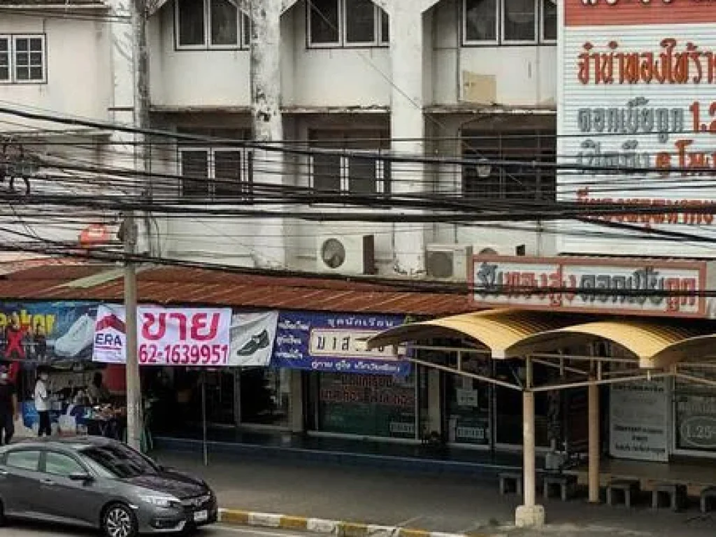 ขายตึกแถว3ชั้นติดถนนใหญ่สุขสวัสดิ์ ปากซอยสุขสวัสดิ์377 พื้นที่38ตรว 2คูหา ห้องมุม ทำเลสวย ใจกลางเมือง ห่างจากบิ๊กซี เพียง300เมตร เหมาะทำธุรกิจ