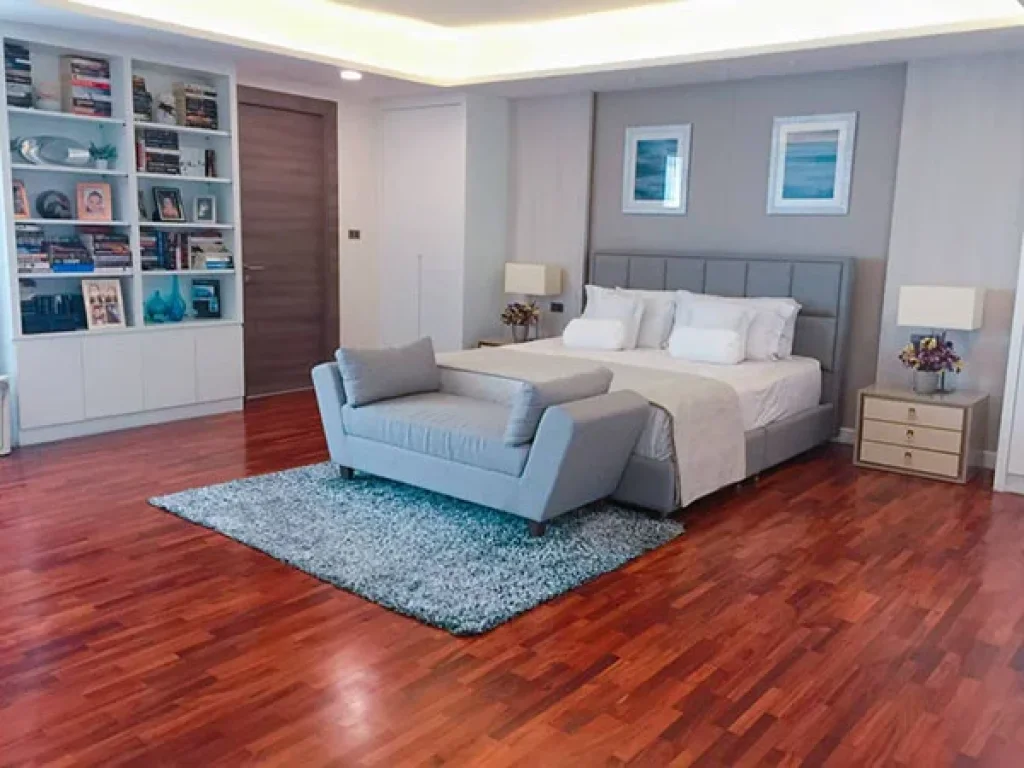 คอนโดตกแต่งใหม่ 3 ห้องนอน เอกมัย 12 Newly renovated 3-Bedroom Unit at Ekamai 12