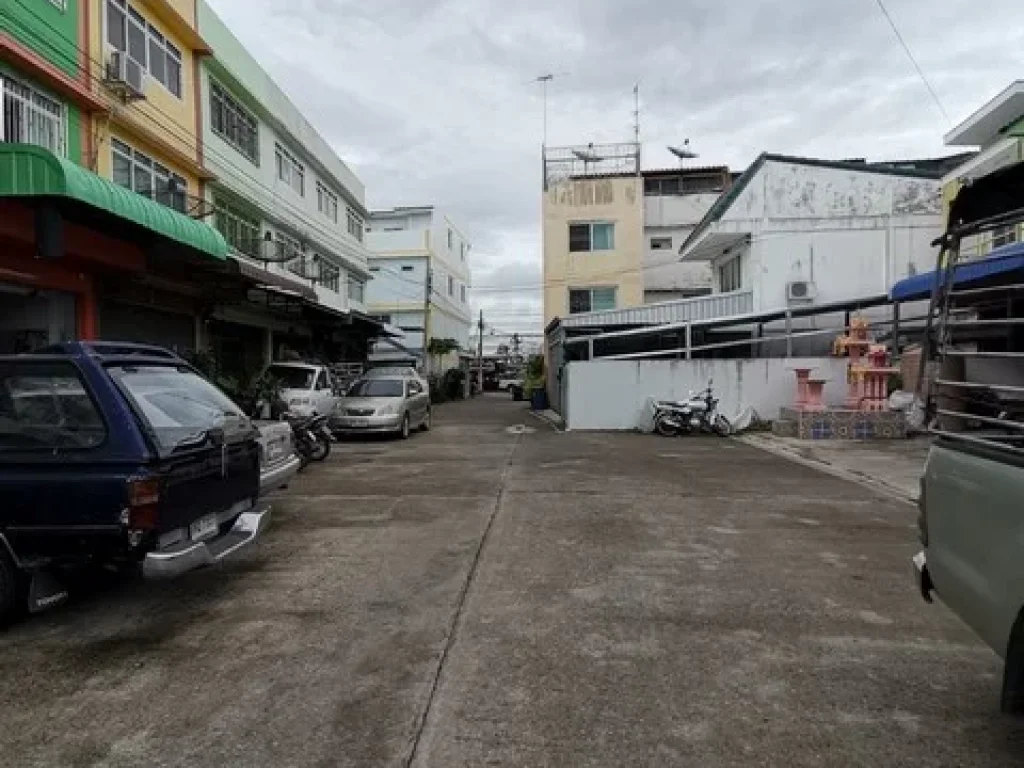 ขายโกดังพร้อมตึก 360 ตรว ซอยวัดใหญ่ ถนนสุขสวัสดิ์ เหมาะสำหรับเป็นโกดัง คลังสินค้า หรือโฮมออฟฟิศ