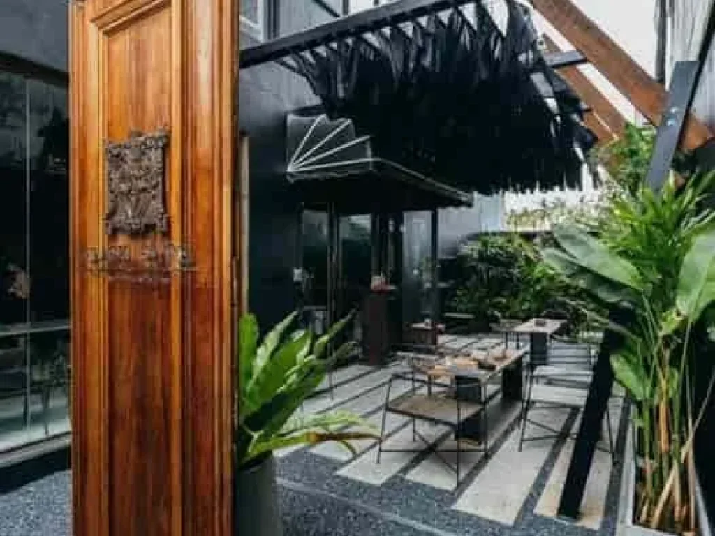 Latelier Poshtel Phuket โรงแรม ลาเทลิเย่ พอชเทล ภูเก็ต BLACK CAFE