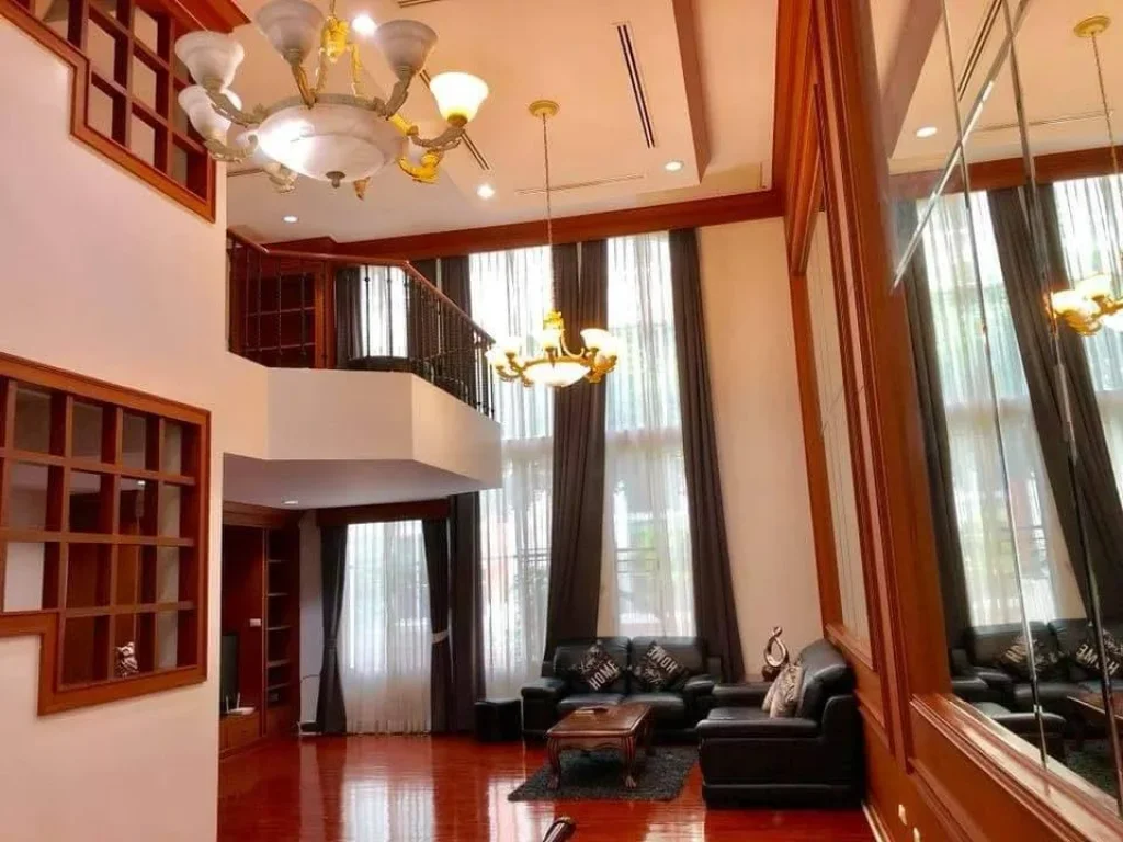 Townhouse Thonglor for rent ทาวน์เฮ้าส์ให้เช่า บ้านกลางกรุงทองหล่อ สุขุมวิท55 4Bed สวย กว้าง ใกล้บีทีเอสทองหล่อ