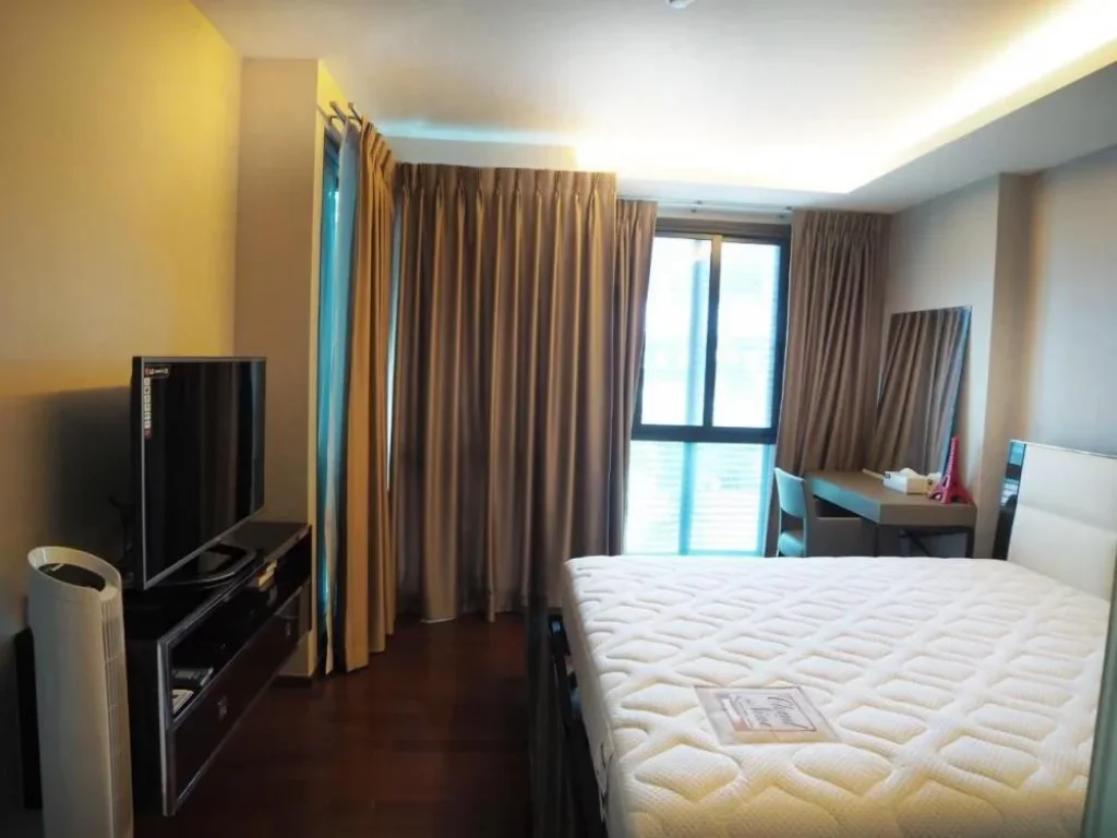 ขายคอนโด The Address Sukhumvit 61 1 Bed 1 Bath 1 Living room Space 4737 SQM ราคาขาย 67 ล้านบาท