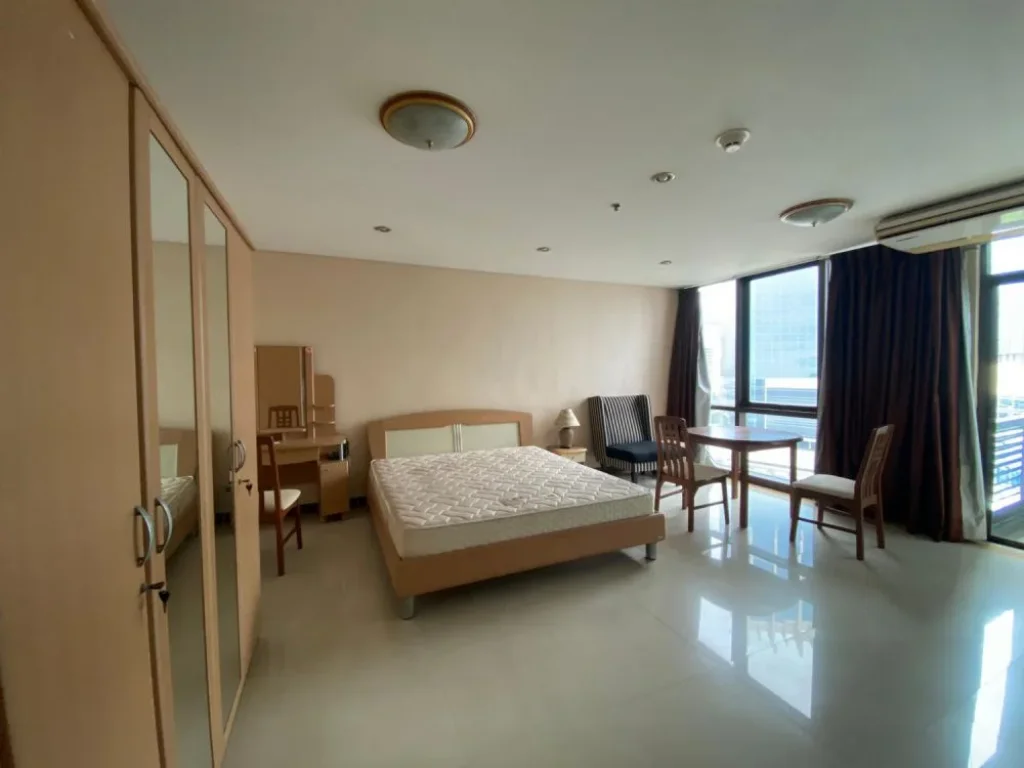 ให้เช่า Condo Lumpini Park View ติด MRT Lumpini ห้องใหญ่ 40 ตรม