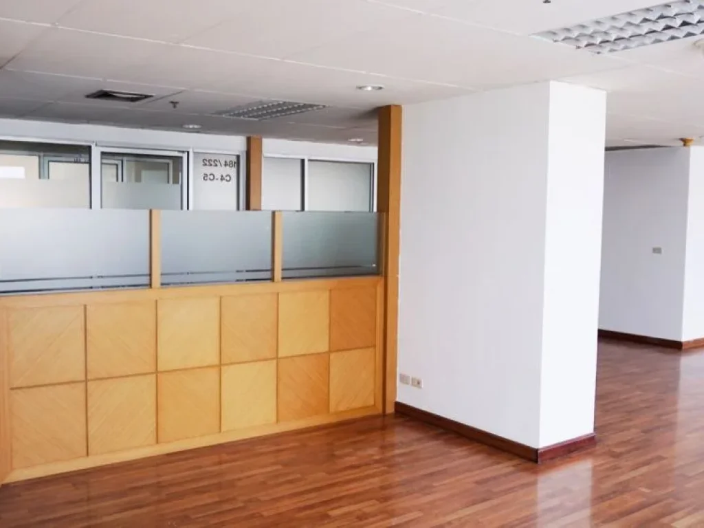 ออฟฟิศ สำนักงานให้เช่า Forum tower ใกล้ MRT ห้วยขวาง Office Forum tower For Rent