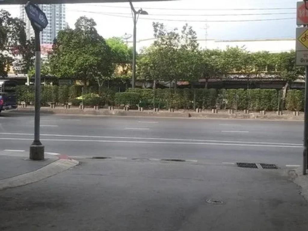 ขายที่ดิน ทำเลดี ติดถนนสุขุมวิท 421 ตรว ใกล้ BTS อ่อนนุชเพียง 450 เมตร