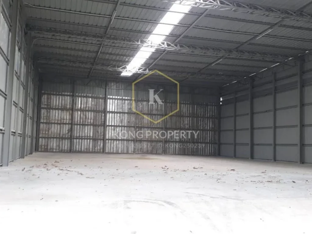 ให้เช่าโกดัง 370 ตรม ซอยนาคนิวาส เขตลาดพร้าว กรุงเทพ Warehouse for rent 370 sqm Soi Nak Niwat Lat Phrao District Bangkok