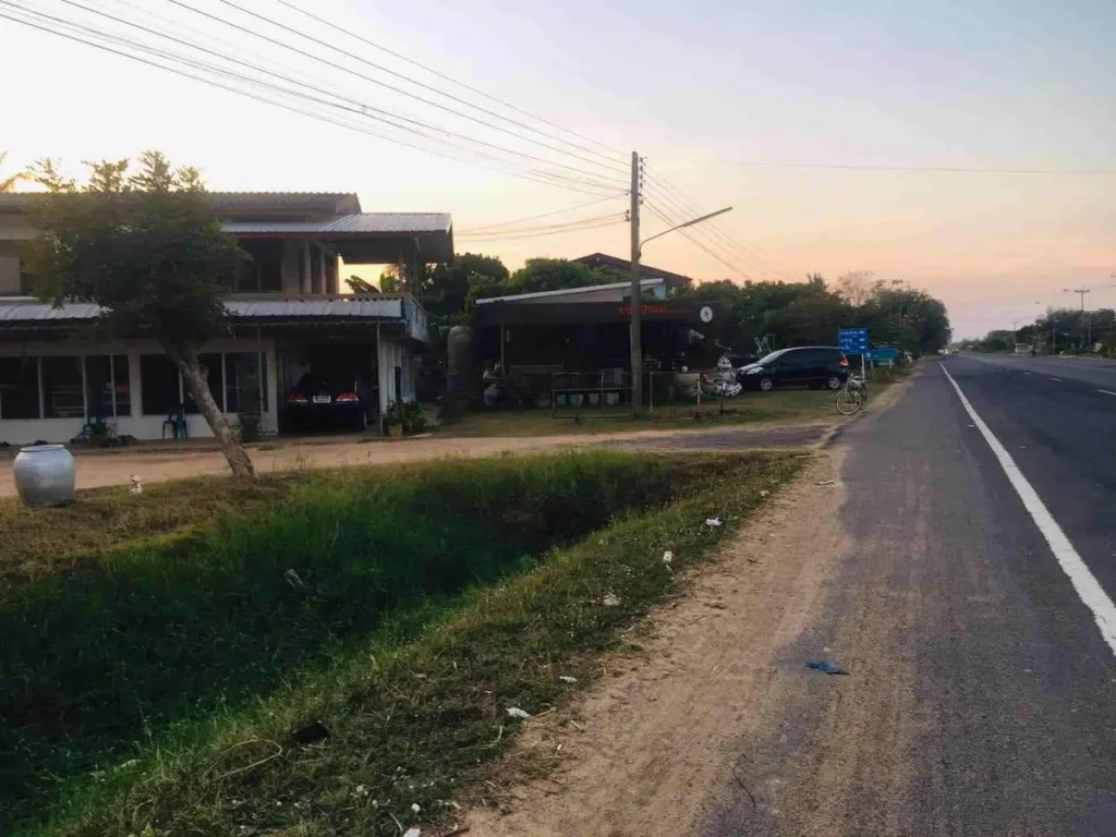 ขายปั้มน้ำมัน บ้าน ร้านกาแฟ ที่ดินเป็นโฉนด 5 แปลง รวมประมาน 22ไร่