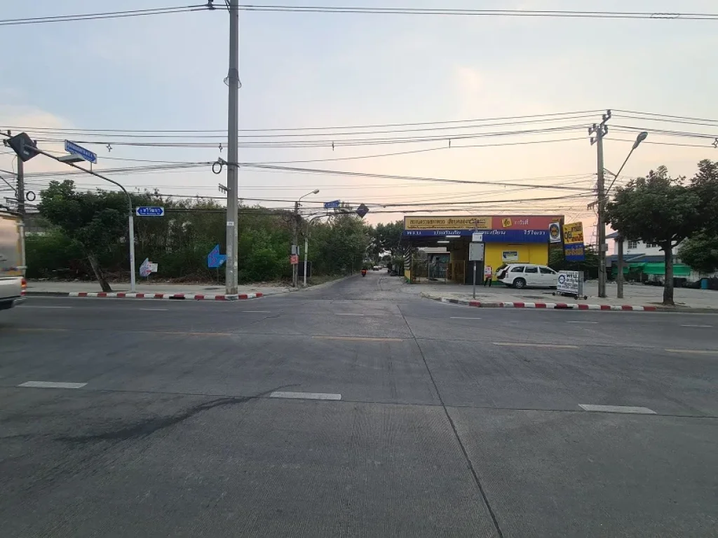 ขาย ที่ดิน 78 ตรว ติดถนนเลียบคลองทวีวัฒนา ย่านภาษีเจริญ กรุงเทพฯ