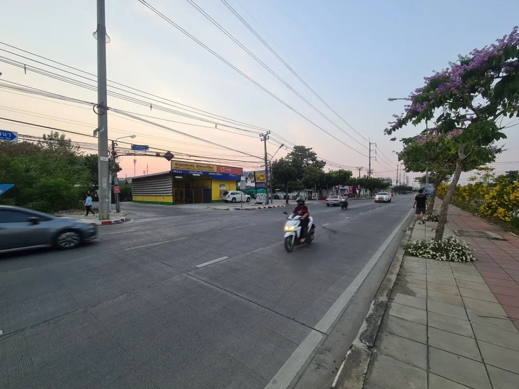 ขาย ที่ดิน 78 ตรว แปลงริมถนนเลียบคลองทวีวัฒนา ย่านภาษีเจริญ กรุงเทพฯ