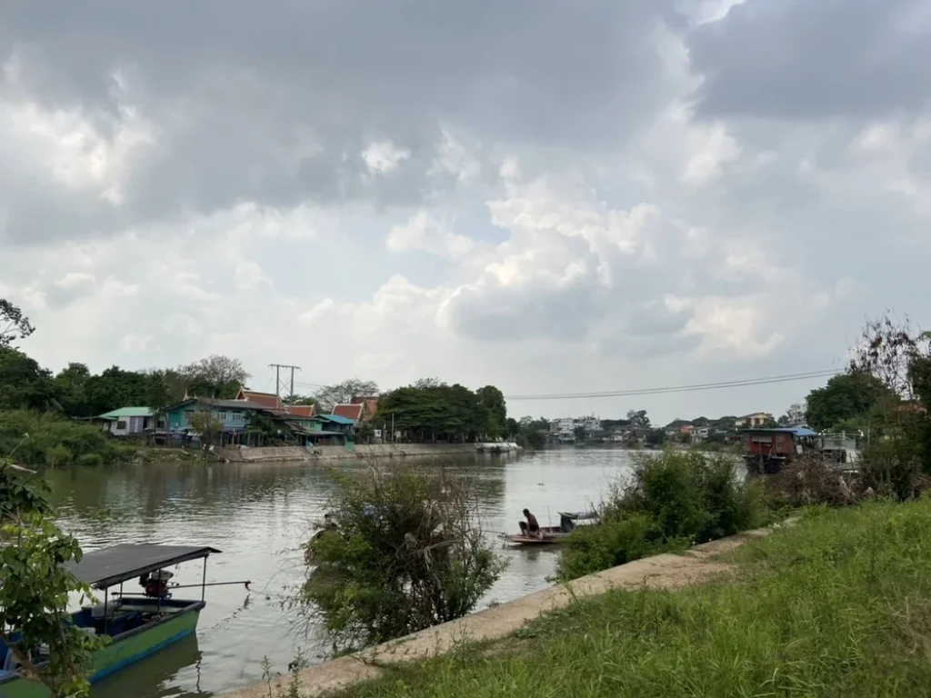 ขายที่ดินสวยมากติดแม่น้ำเจ้าพระยา เกาะเมือง อยุธยา หาไม่ได้เเล้ว