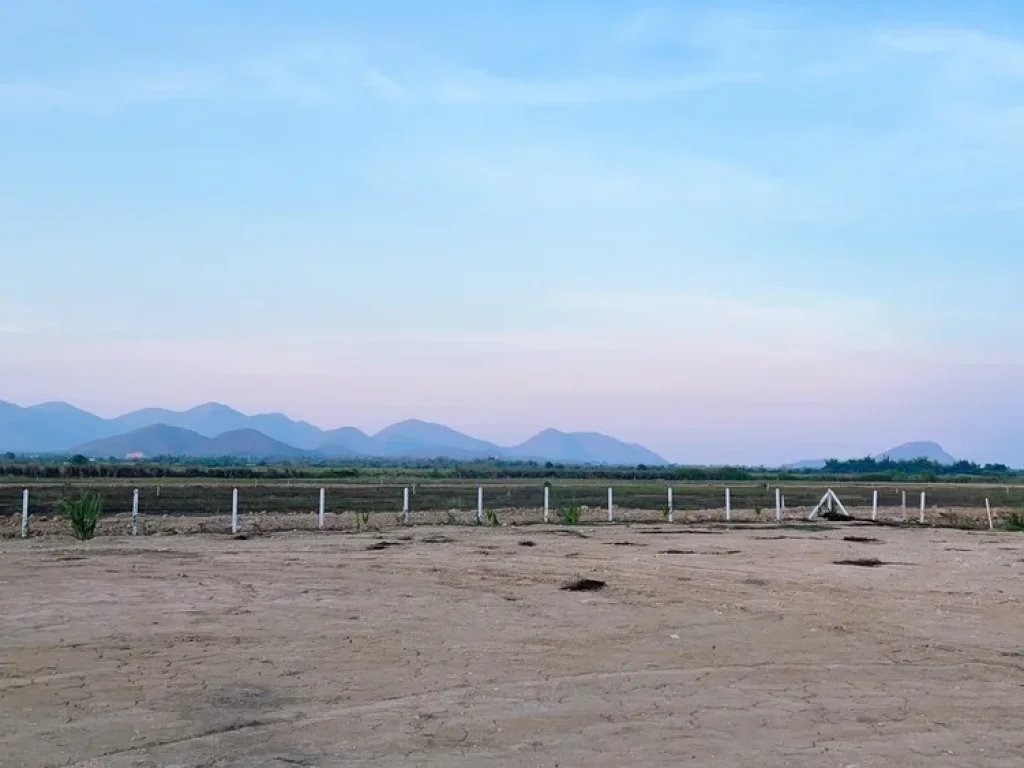 ที่ดินกลางหุบเขาชะอำ ตไร่ใหม่ อชะอำ จเพชรบุรี 