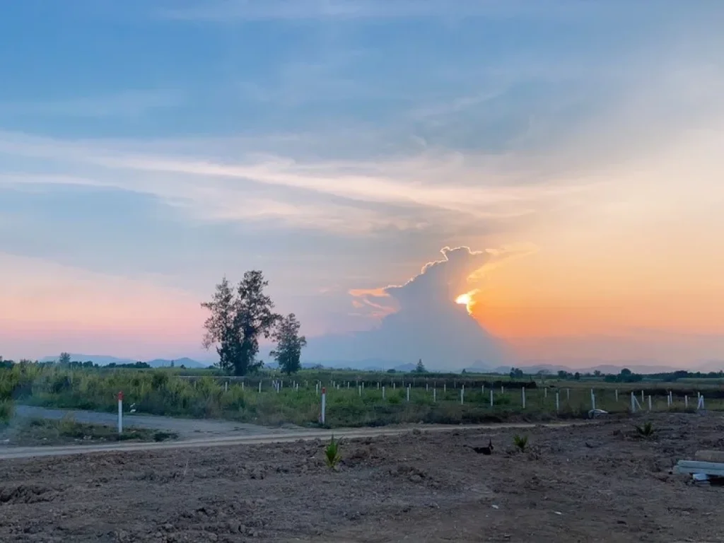 ที่ดินกลางหุบเขาชะอำ ตไร่ใหม่ อชะอำ จเพชรบุรี 