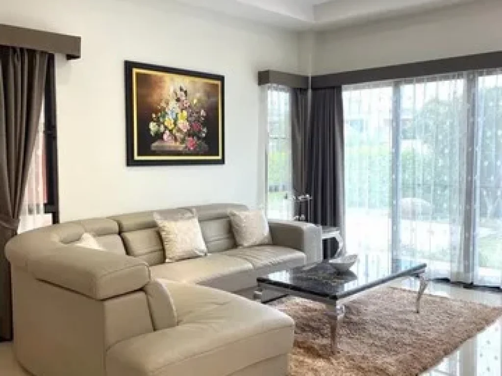 คฤหาสน์หรู ปล่อยให้เช่าบ้านหรูพร้อมสระว่ายน้ำส่วนตัว ย่านพระราม9 6 bedrooms Rental price 260000