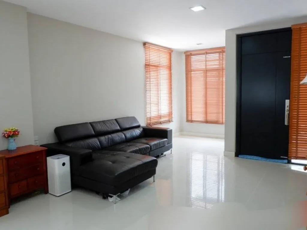 For Rent ให้เช่า บ้านเดี่ยว 2 หลังติดกัน ที่ดิน 118 ตรวา หมู่บ้านมัณฑนา รามอินทรา-วงแหวน