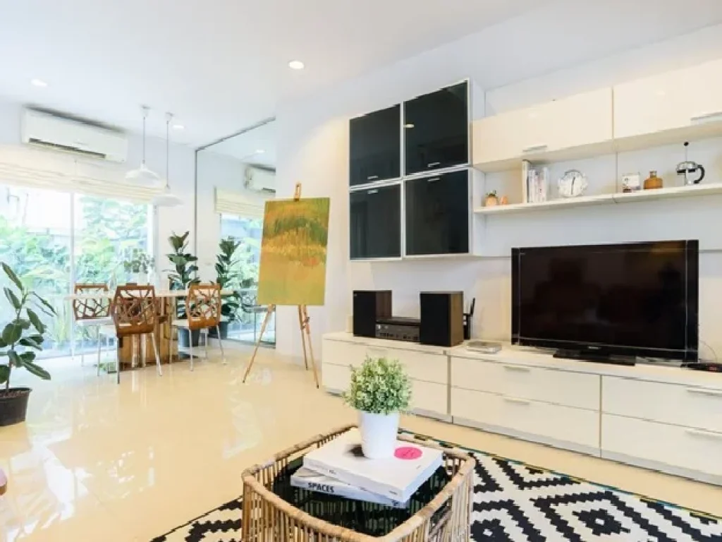 For Rent ให้เช่าทาวน์โฮม 3 ชั้น หมู่บ้านกลางเมือง สาทร-ตากสิน1 โครงการ 1 พื้นที่ดิน 20 ตารางวา