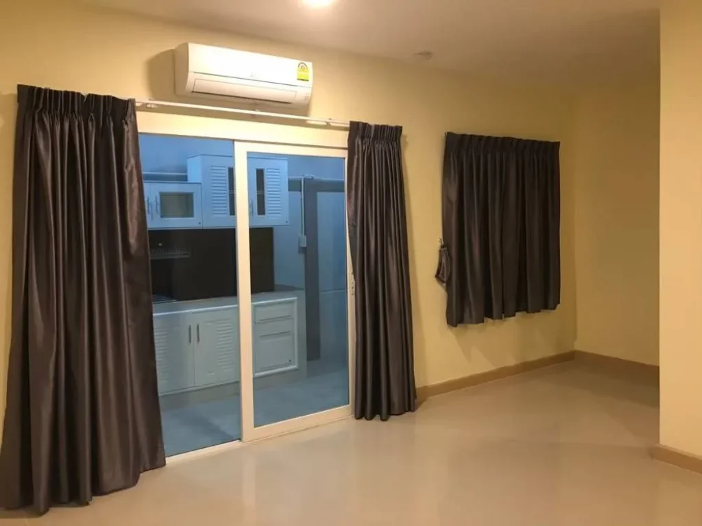 For Rent ให้เช่า ทาวน์โฮม 2 ชั้น Casa City Bangna ติดเมกาบางนา เลี้ยงสัตว์ได้