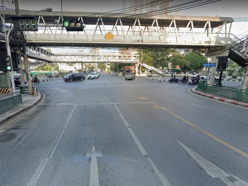 ด่วน ขายที่ดินถนนสุทธิสารวินิจฉัย สถานที่อำนวยความสะดวกครบ ใกล้MRT สถานีสุทธิสาร