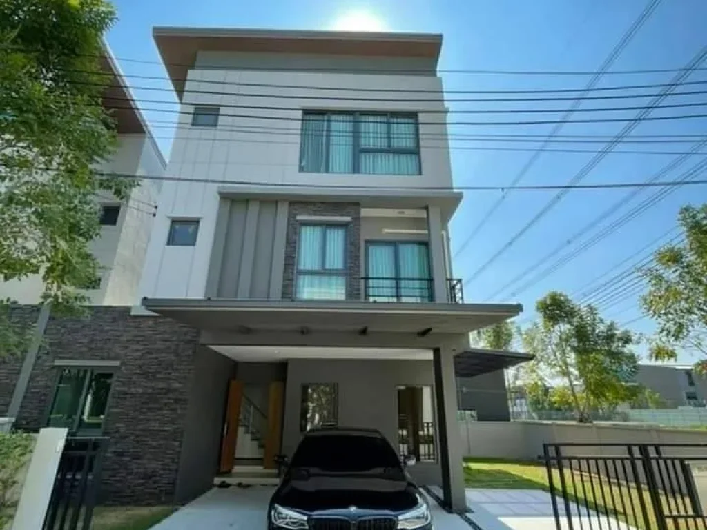 For Rent ให้เช่า ทาวน์โฮม 3 ชั้น หลังริม บ้านกลางเมือง The Edition พระราม 9-กรุงเทพกรีฑา