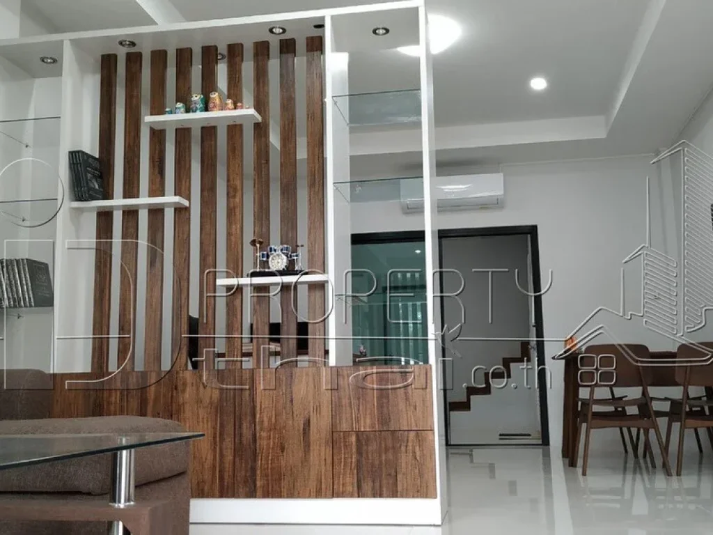 ขายทาวน์โฮม 2 ชั้น ใกล้สนามบินนานาชาติ townhome near the international airport